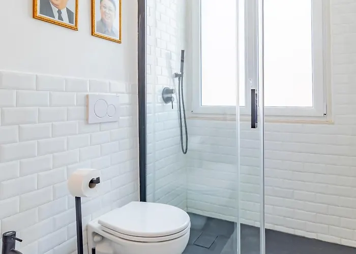 Aurealiving - Satrico Cozy Fast Wifi And Air Conditioning Rom
