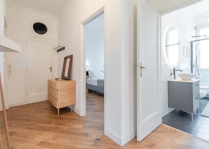 Aurealiving - Satrico Cozy Fast Wifi And Air Conditioning Apartment *